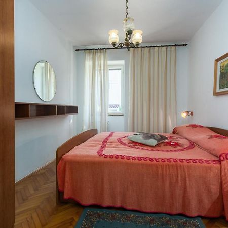 Anamarija Apartments Near The Beach And The Fantastic Adria Sea With Over 10 Small Islands Close By فونتانا المظهر الخارجي الصورة
