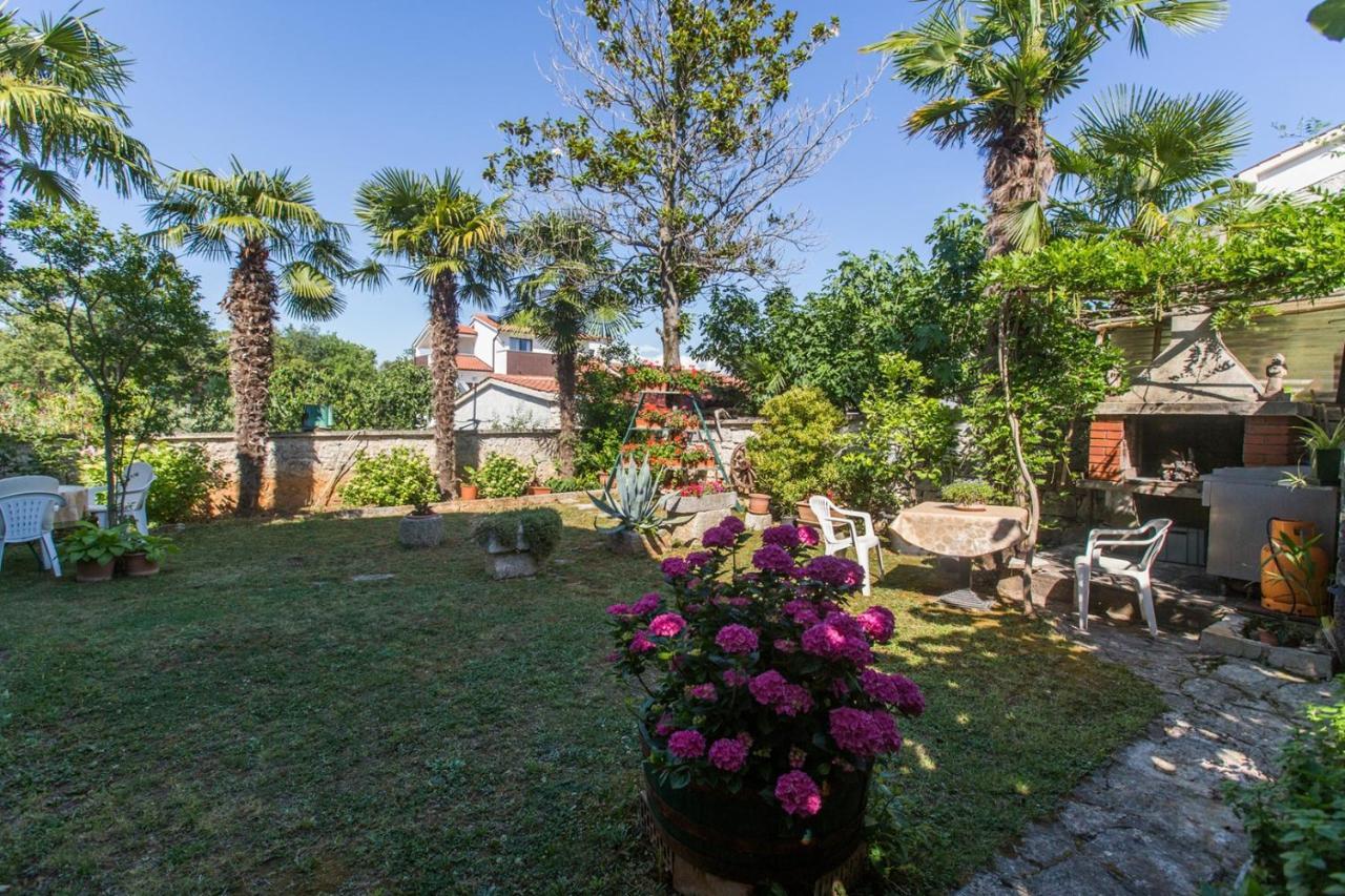 Anamarija Apartments Near The Beach And The Fantastic Adria Sea With Over 10 Small Islands Close By فونتانا المظهر الخارجي الصورة
