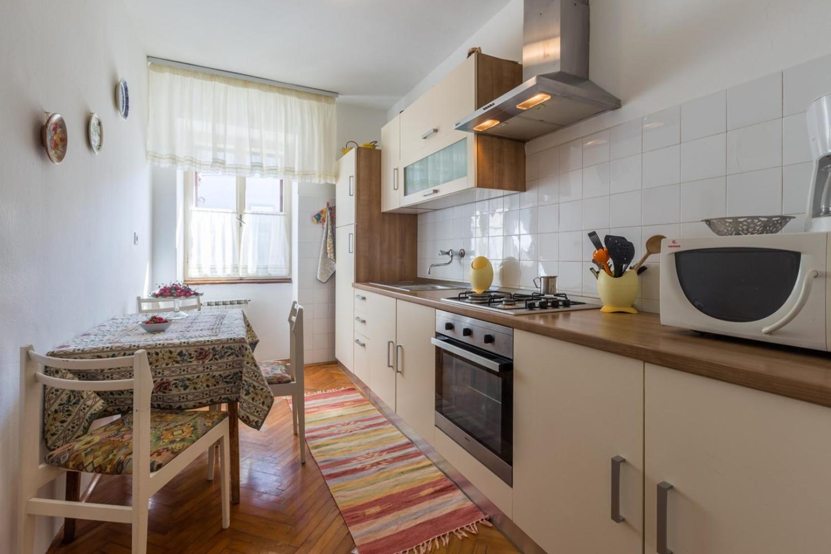 Anamarija Apartments Near The Beach And The Fantastic Adria Sea With Over 10 Small Islands Close By فونتانا المظهر الخارجي الصورة
