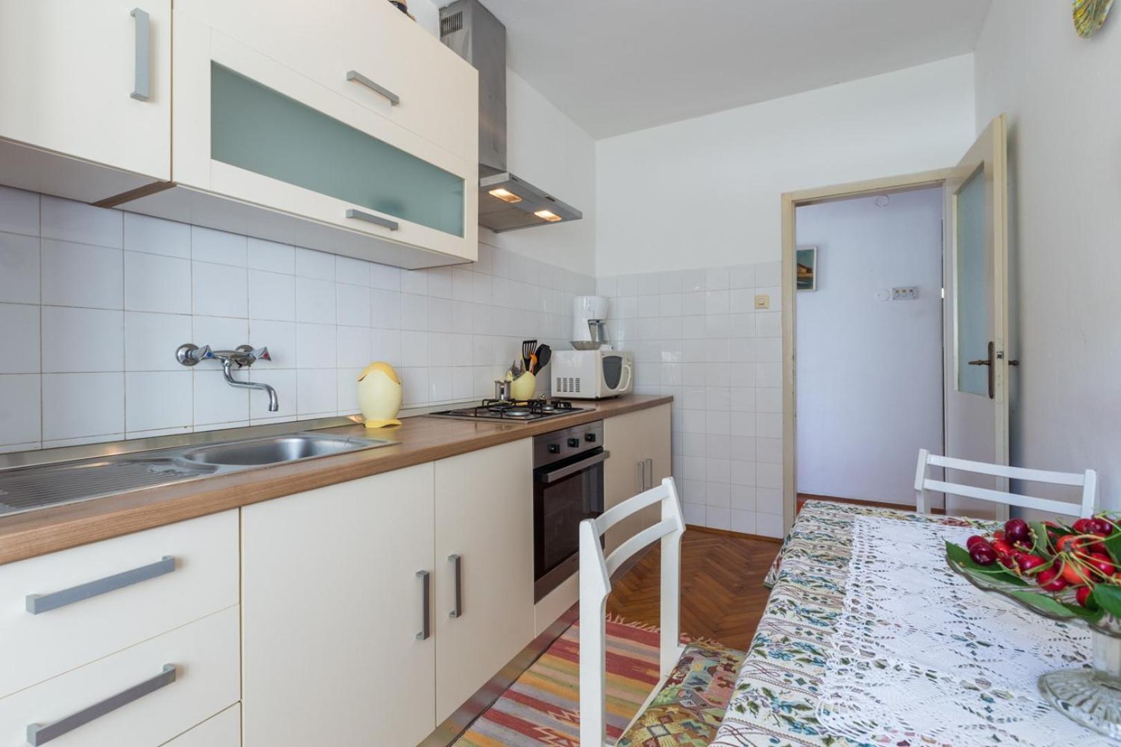 Anamarija Apartments Near The Beach And The Fantastic Adria Sea With Over 10 Small Islands Close By فونتانا المظهر الخارجي الصورة